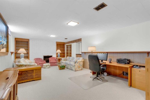 4720 Coronation Drive Sw, Calgary, AB - Indoor
