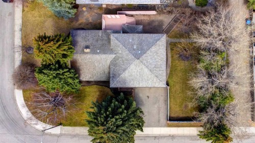 4720 Coronation Drive Sw, Calgary, AB - Outdoor
