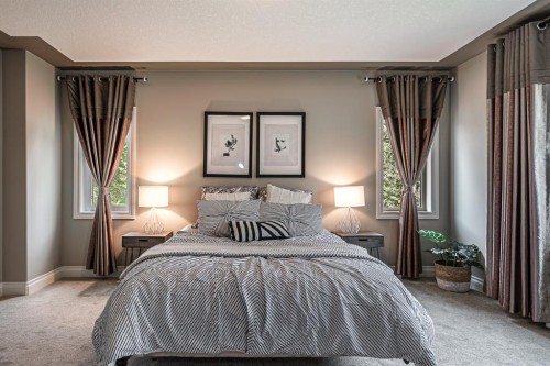180 Ascot Drive Sw, Calgary, AB - Indoor Photo Showing Bedroom