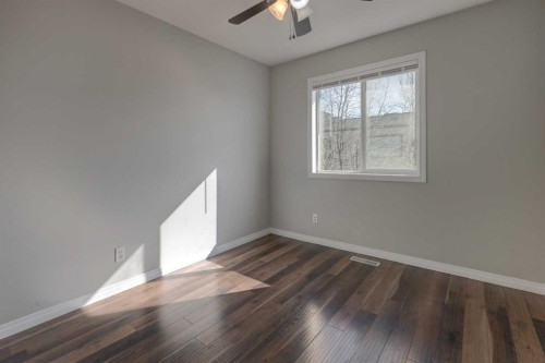 302-2006 Luxstone Boulevard Sw, Airdrie, AB - Indoor Photo Showing Other Room