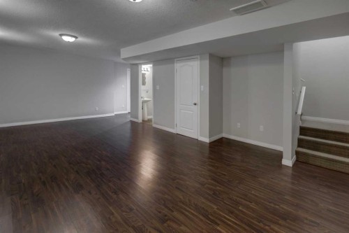 302-2006 Luxstone Boulevard Sw, Airdrie, AB - Indoor Photo Showing Other Room