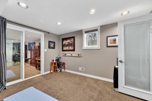 2023 Glenwood Drive Sw, Calgary, AB - Indoor Photo Showing Other Room
