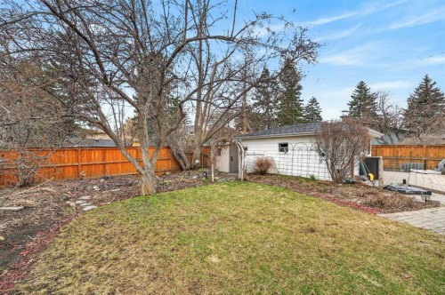 2023 Glenwood Drive Sw, Calgary, AB - Outdoor