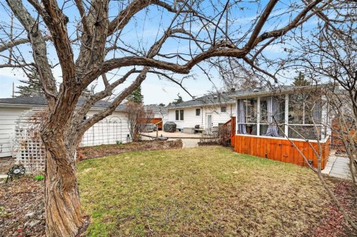 2023 Glenwood Drive Sw, Calgary, AB - Outdoor