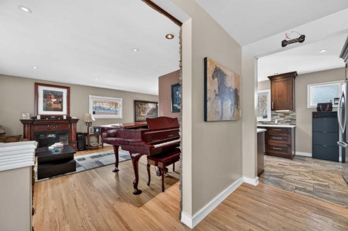 2023 Glenwood Drive Sw, Calgary, AB - Indoor
