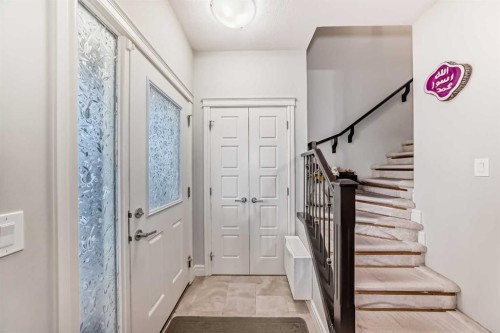 10097 46 Street Ne, Calgary, AB - Indoor Photo Showing Other Room