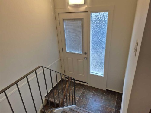 3415 Benton Drive Nw, Calgary, AB - Indoor Photo Showing Other Room