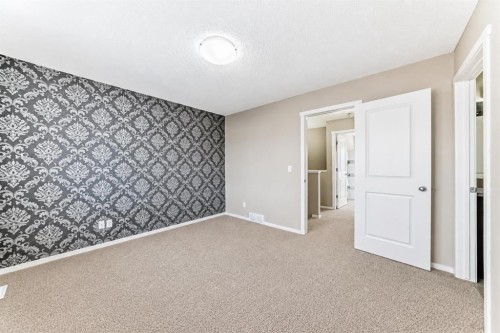 120 Evansridge Court Nw, Calgary, AB - Indoor Photo Showing Other Room