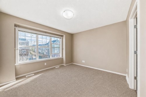 120 Evansridge Court Nw, Calgary, AB - Indoor Photo Showing Other Room