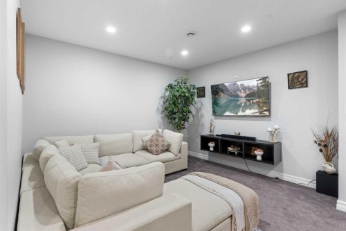 409 Kinniburgh Boulevard, Chestermere, AB - Indoor
