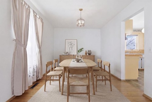5044 Norris Road Nw, Calgary, AB - Indoor Photo Showing Dining Room