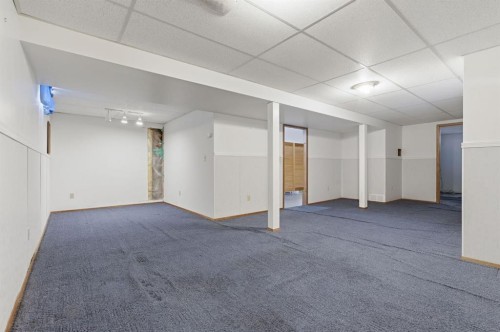 5044 Norris Road Nw, Calgary, AB - Indoor