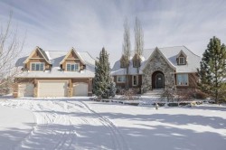 8 Grandarches Bay Rural Rocky View County, AB T3Z 0A7