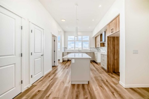 1078 Sawgrass Link Nw, Airdrie, AB - Indoor Photo Showing Kitchen