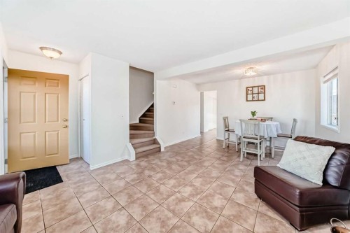 11 Martinridge Place Ne, Calgary, AB - Indoor Photo Showing Living Room