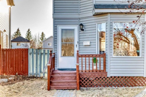 11 Martinridge Place Ne, Calgary, AB - Outdoor