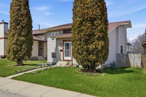203 Shawglen Road Sw, Calgary, AB - Outdoor