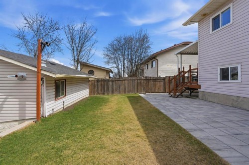 203 Shawglen Road Sw, Calgary, AB - Outdoor With Exterior