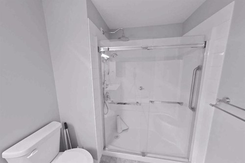 218 Centre Avenue West, Airdrie, AB - Indoor Photo Showing Other Room