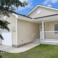 218 Centre Avenue NWAirdrie, AB T4B 2M6