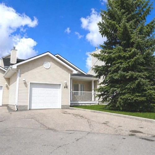 218 Centre Avenue West, Airdrie, AB - Outdoor With Deck Patio Veranda With Exterior