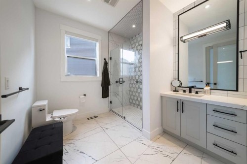183 Saddlelake Terrace Ne, Calgary, AB - Indoor Photo Showing Bathroom