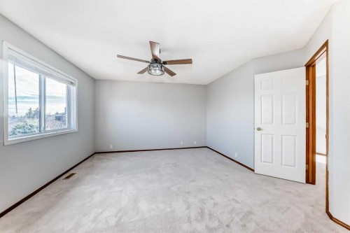 128 Harvest Park Road Ne, Calgary, AB - Indoor Photo Showing Other Room