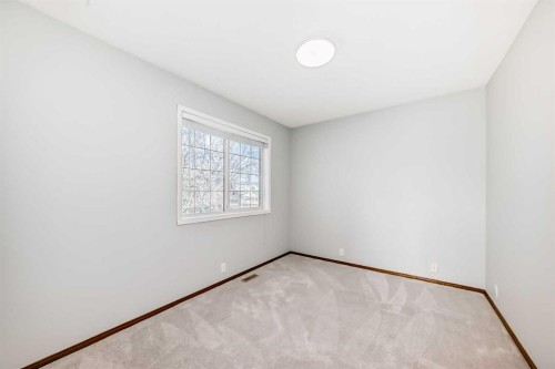 128 Harvest Park Road Ne, Calgary, AB - Indoor Photo Showing Other Room