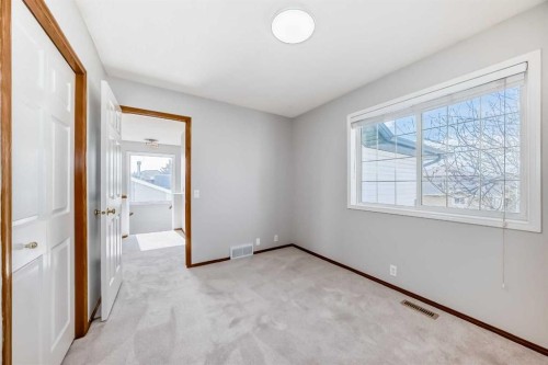 128 Harvest Park Road Ne, Calgary, AB - Indoor Photo Showing Other Room