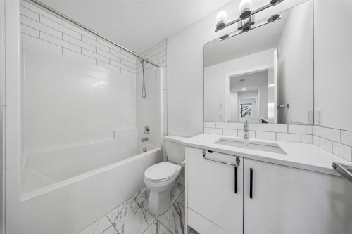 166 Creekstone Way Sw, Calgary, AB 