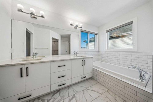 166 Creekstone Way Sw, Calgary, AB 