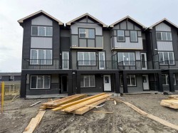 24 Sundown Place Cochrane, AB T4C 3H2
