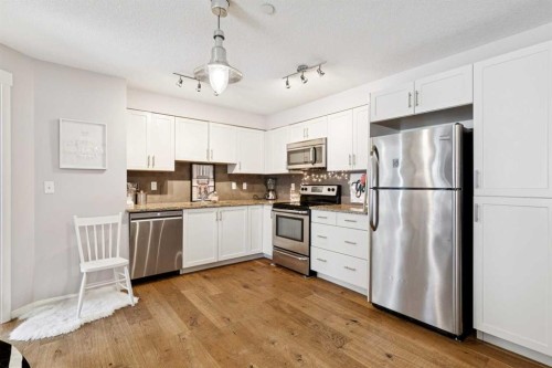 3110-279 Copperpond Common Se, Calgary, AB - Indoor Photo Showing Kitchen With Stainless Steel Kitchen