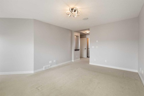 13 Sage Hill Landing Nw, Calgary, AB - Indoor Photo Showing Other Room