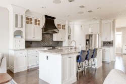 3529 3 Avenue SW Calgary, AB T3C 0A7