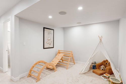 3529 3 Avenue Sw, Calgary, AB - Indoor Photo Showing Other Room
