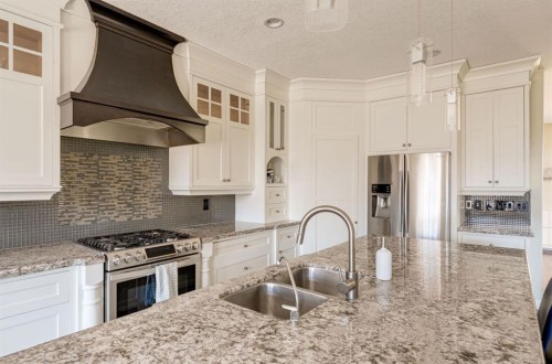 3529 3 Avenue Sw, Calgary, AB - Indoor Photo Showing Kitchen With Stainless Steel Kitchen With Double Sink With Upgraded Kitchen