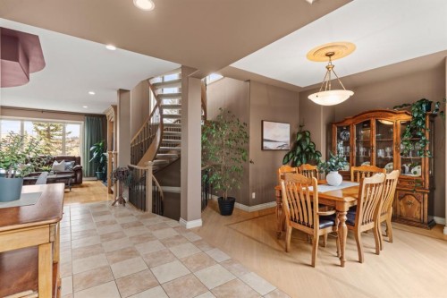 140 Simcoe Close Sw, Calgary, AB 