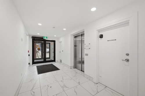 2304-44 Skyview Parkway, Calgary, AB - Indoor Photo Showing Other Room