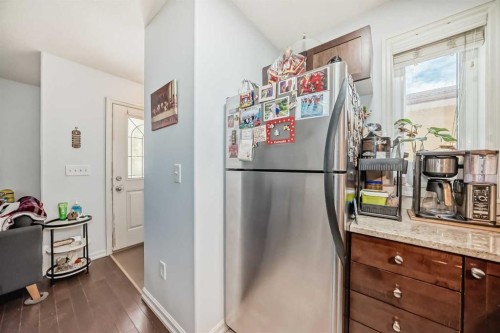 7716 Bowness Road Nw, Calgary, AB - Indoor Photo Showing Other Room