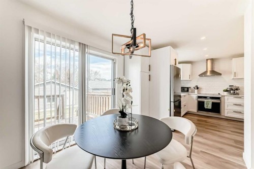 34 River Rock Way Se, Calgary, AB - Indoor Photo Showing Dining Room