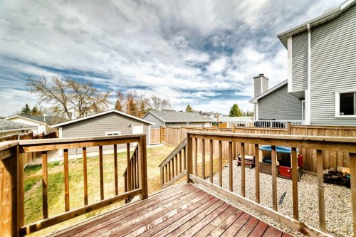 34 River Rock Way Se, Calgary, AB - Outdoor