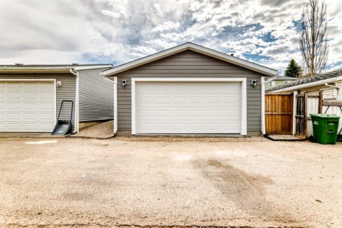 34 River Rock Way Se, Calgary, AB - Outdoor