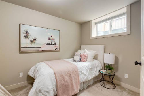 5004 43 Street Sw, Calgary, AB - Indoor Photo Showing Bedroom