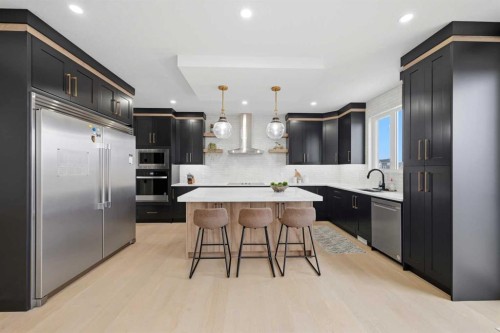 180 South Shore, Chestermere, AB - Indoor Photo Showing Kitchen With Upgraded Kitchen