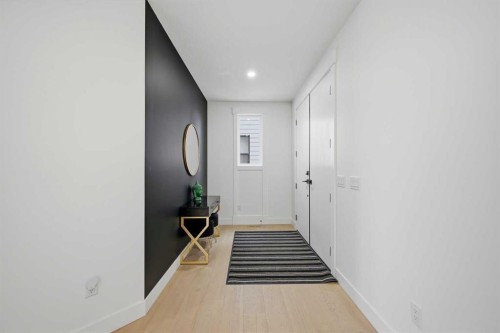 180 South Shore, Chestermere, AB - Indoor Photo Showing Other Room