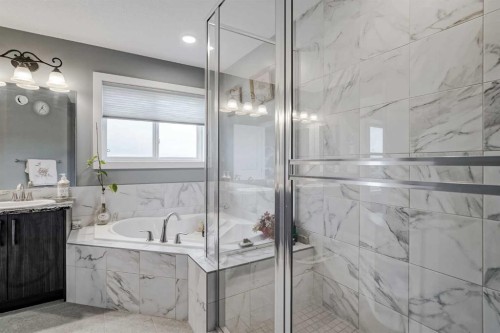 32 Legacy Cove Se, Calgary, AB - Indoor Photo Showing Bathroom