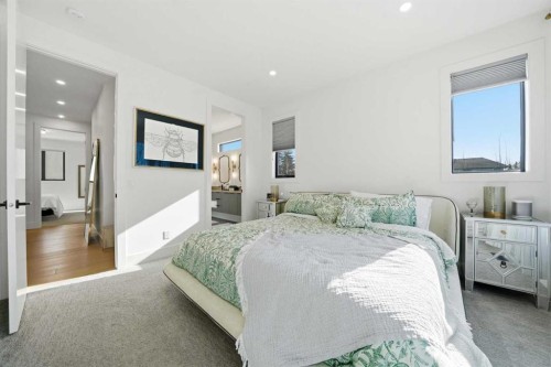 1502 37 Avenue Sw, Calgary, AB - Indoor Photo Showing Bedroom