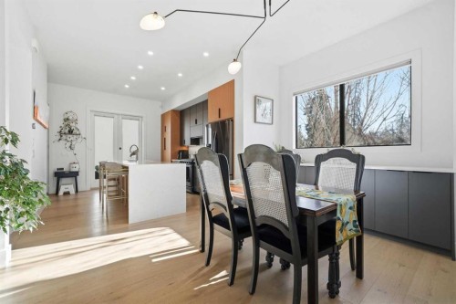 1502 37 Avenue Sw, Calgary, AB - Indoor Photo Showing Dining Room