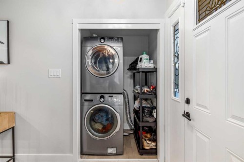 310 Wascana Crescent Se, Calgary, AB - Indoor Photo Showing Laundry Room